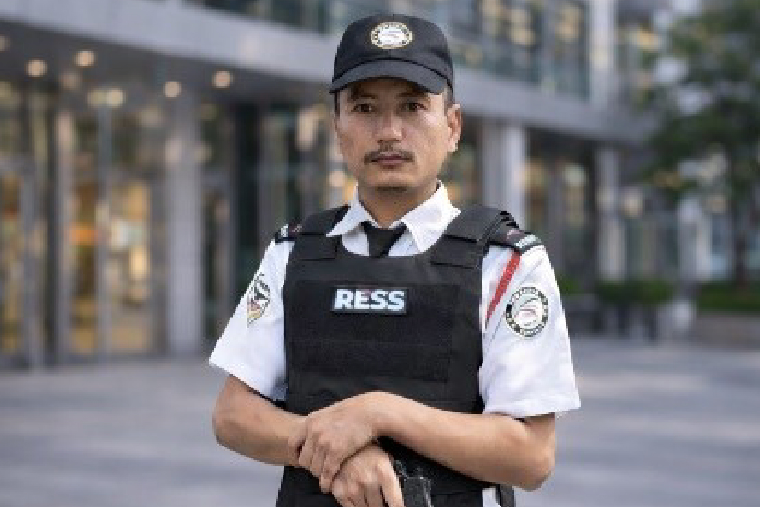 RESS security officer providing professional commercial property security services in Malaysia